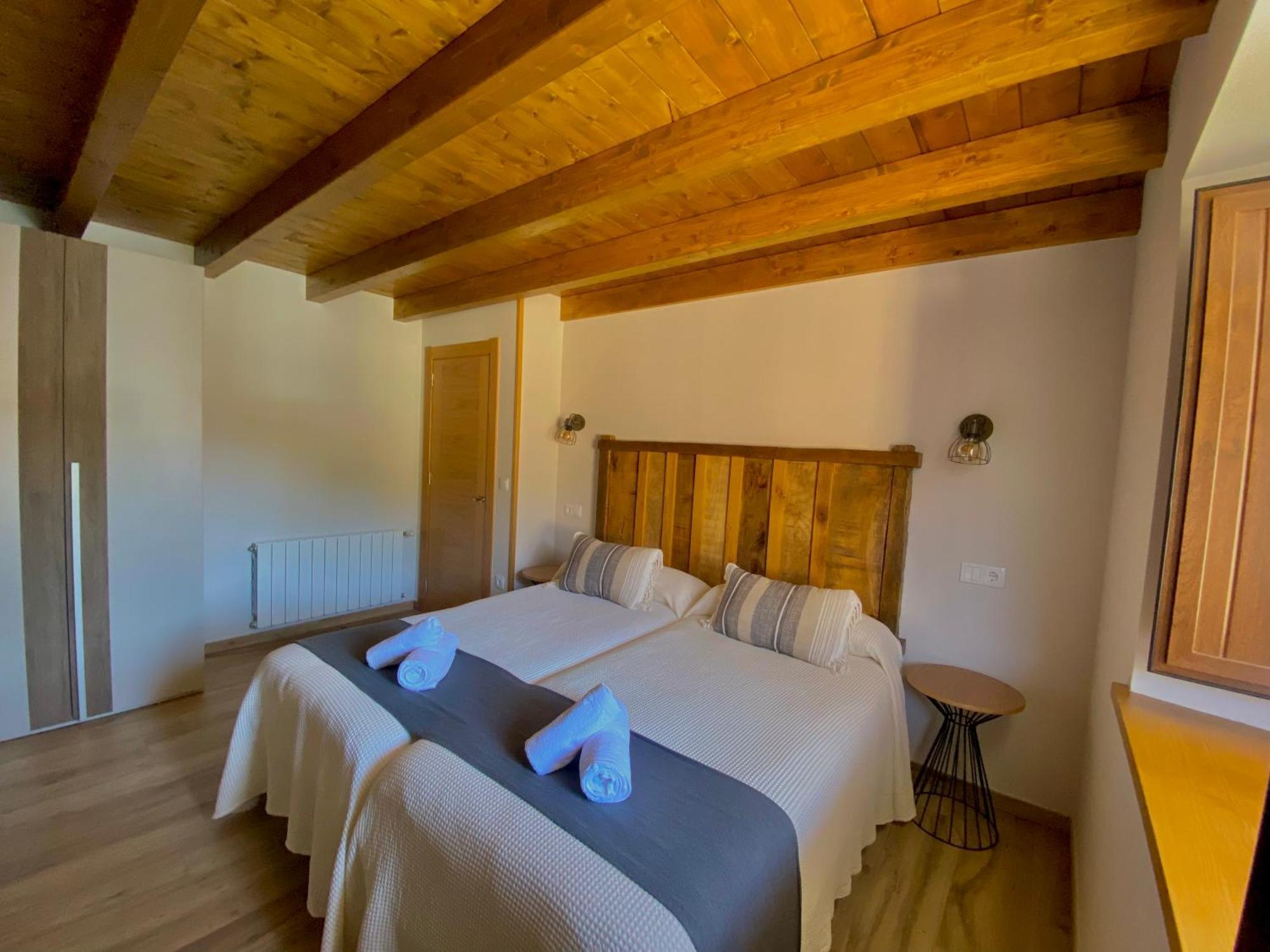 Apartamentos La Ventana De Mogrovejo Exterior photo